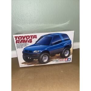 Tamiya Toyota Rav4 Motorized 1/32 Scale Model Kit 19051 New Sealed